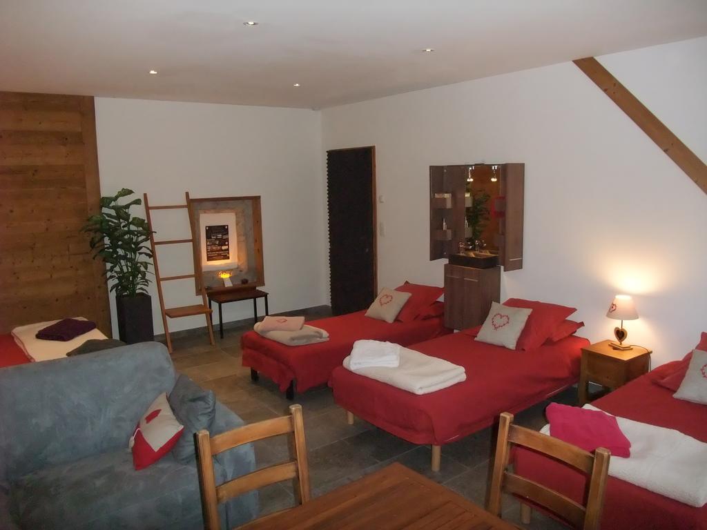 Le Domaine Du Grand Cellier Chambres D'Hotes En Savoie Tournon Ngoại thất bức ảnh