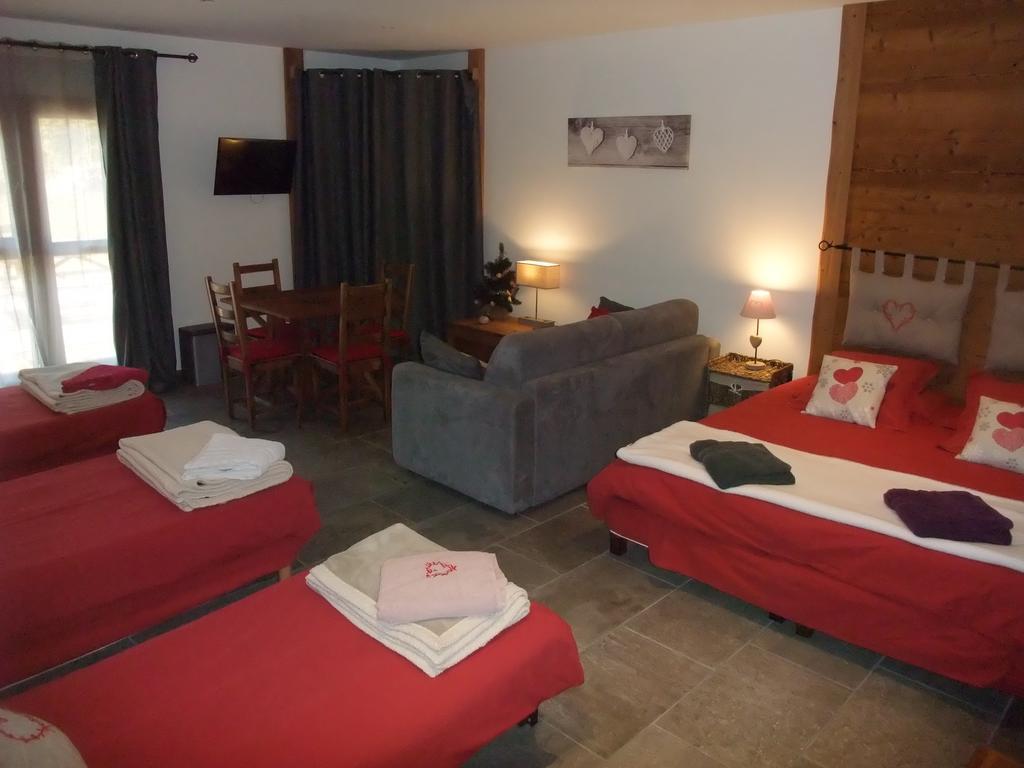 Le Domaine Du Grand Cellier Chambres D'Hotes En Savoie Tournon Ngoại thất bức ảnh